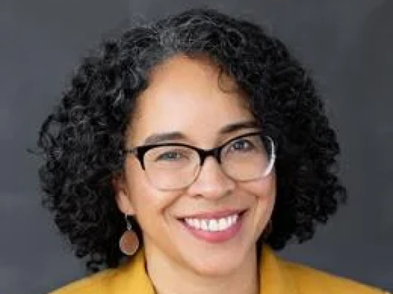 gina perez headshot